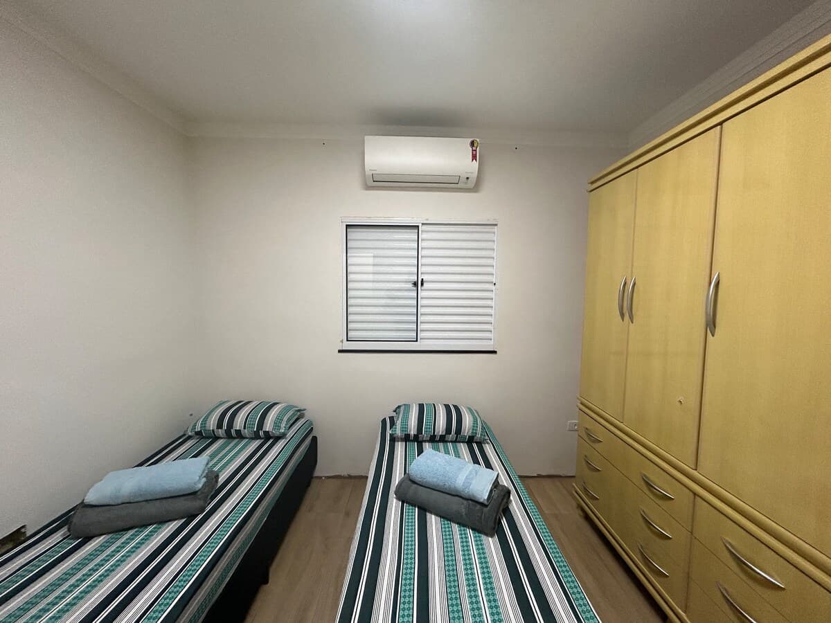 Oka Guaranis - Quarto 1 - banheiro compartilhado